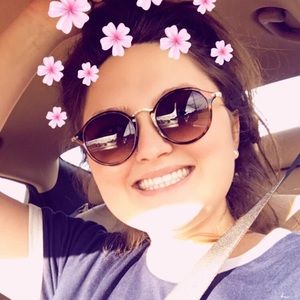 Meet your Posher, Taylor